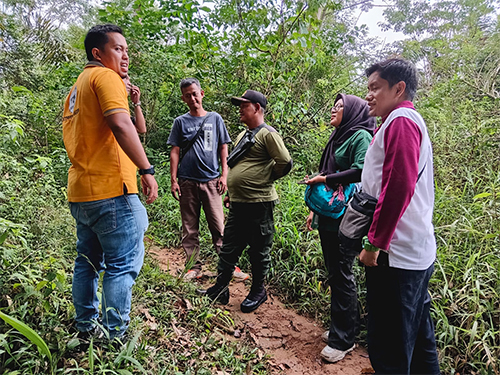 Forest Management Unit (KPH) Area X and Partners Visits Haunatas Village (April 3, 2024)